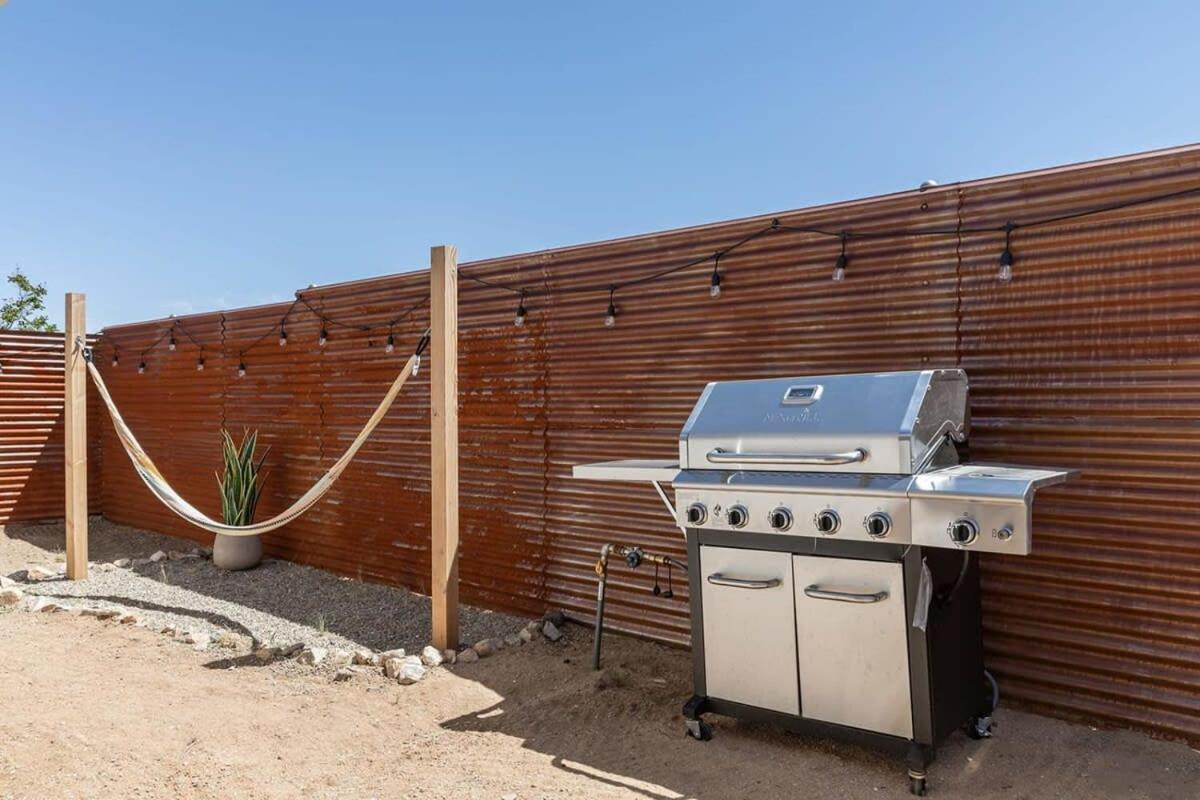 Joshua Tree - Le Tout Petit W Hot Tub Exterior foto